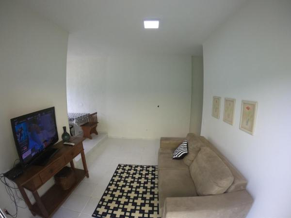 A la foto es mostra l'objecte Lugar tranquilo na praia situat a la ciutat de Ubatuba.