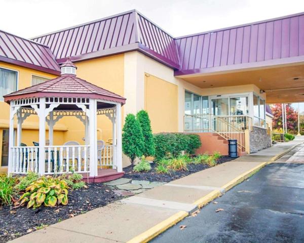 Nella foto è visibile l'oggetto Quality Inn & Suites Syracuse Fairgrounds situato nella città di Baldwinsville.