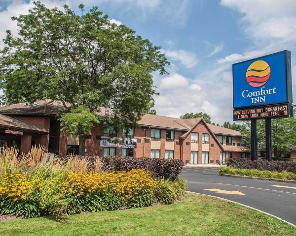 La photo montre l'objet Comfort Inn situé dans la ville de Simcoe.
