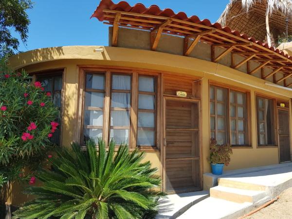 På bilden syns objektet El Eden Bungalows som ligger i staden Mazunte.