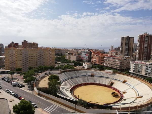 A la foto es mostra l'objecte Alegria del Mar situat a la ciutat de Benidorm.