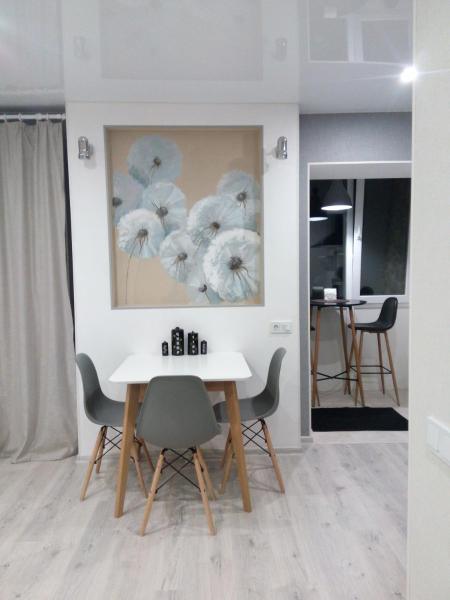 A la foto es mostra l'objecte Студия на Соборной 58 situat a la ciutat de Khmelʼnytsʼkyy.