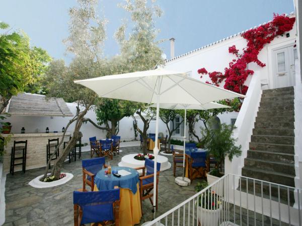 På billedet ses objektet Villa Christina beliggende i byen Spetses.
