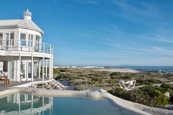 Auf dem Foto ist das Objekt The Lighthouse Yzerfontein in der Stadt Yzerfontein zu sehen.