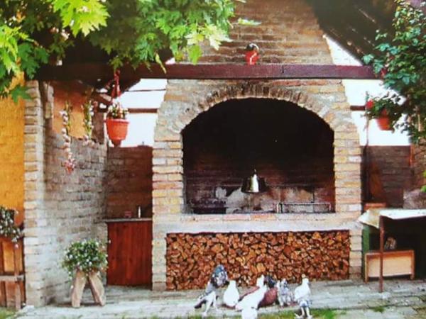 A la foto es mostra l'objecte Apartman Kalinka situat a la ciutat de Gajić.