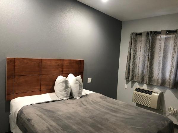 Na zdjęciu widoczny jest obiekt New Casa Motel Los Angeles położony w mieście Los Angeles.