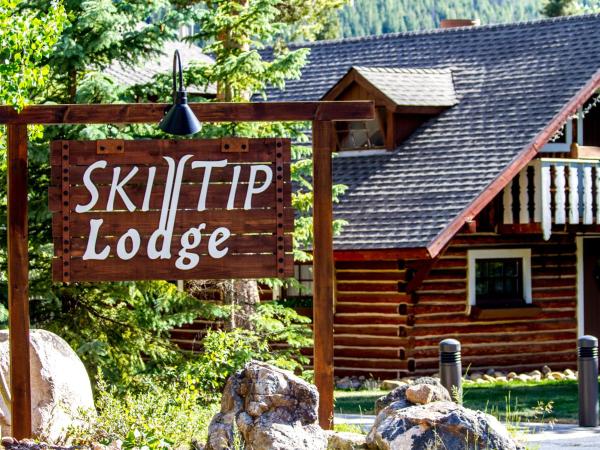 На фото показан объект Ski Tip Lodge, A Vail Resorts Property, расположенный в городе Кистон.