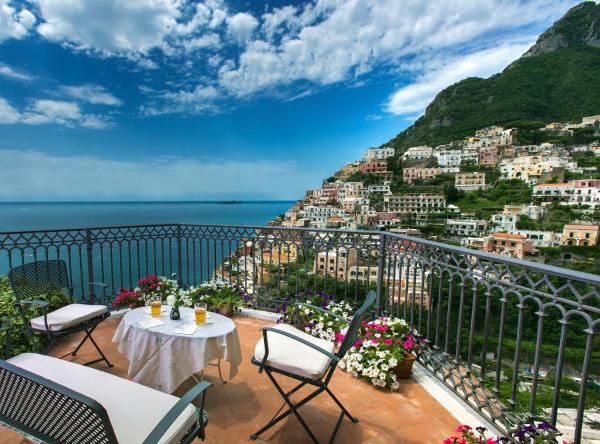 A la foto es mostra l'objecte Palazzo Margherita situat a la ciutat de Positano.