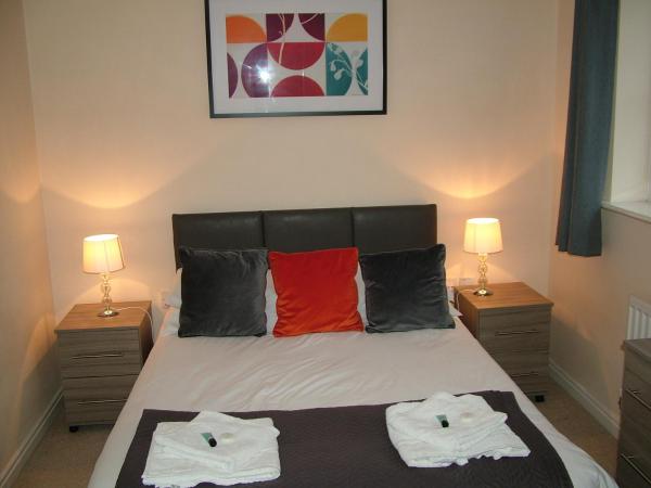 A la foto es mostra l'objecte Thistle Cottage situat a la ciutat de Kennett.