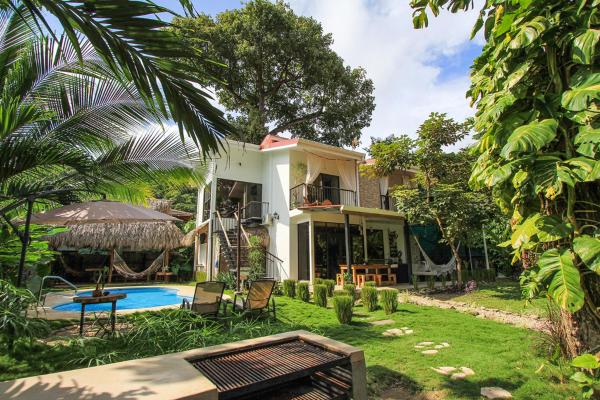 El Chante Surf House - Costa Rica