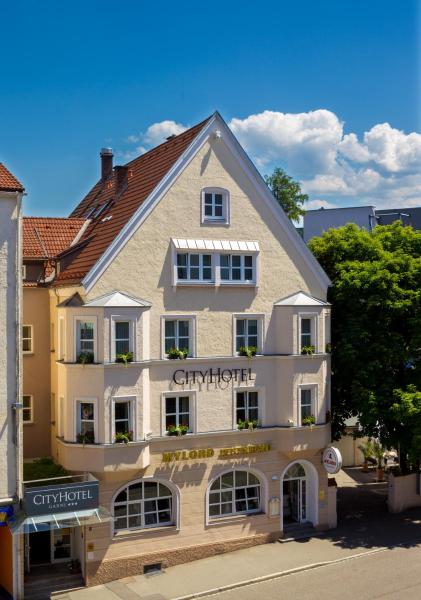Na fotografii je vidět objekt CityHotel Kempten nacházející se ve městě Haslach.