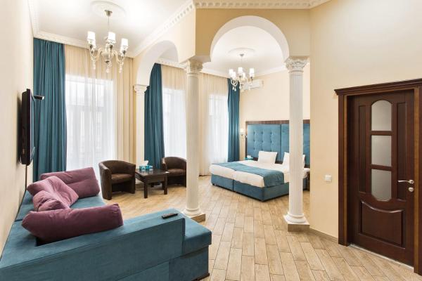 Auf dem Foto ist das Objekt Hotel Baron in der Stadt Odessa zu sehen.