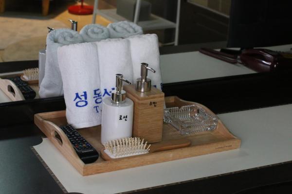 Na foto é possível ver o objeto Seong Dong Jang localizado na cidade de Daegu.