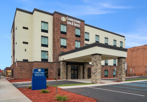 Na fotografii je vidět objekt Cobblestone Inn and Suites - Ashland nacházející se ve městě Mason.