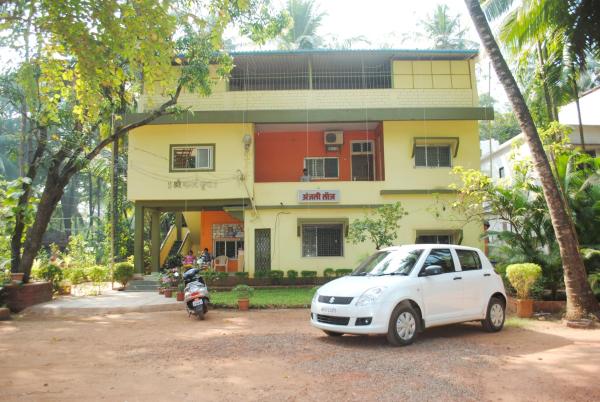 Na fotografii je vidět objekt Hotel Anjali Lodge Malvan nacházející se ve městě Malvan.