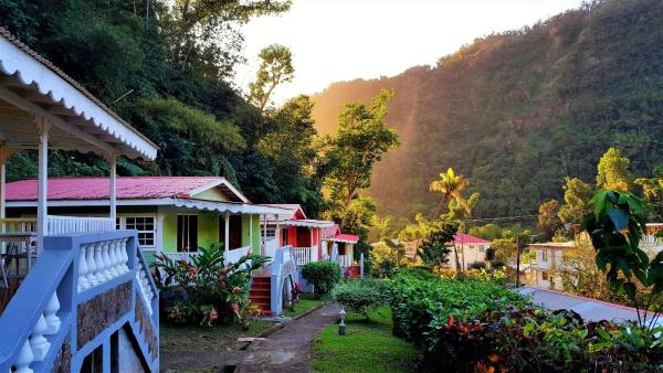 Chez Ophelia Cottage Apartments, Roseau