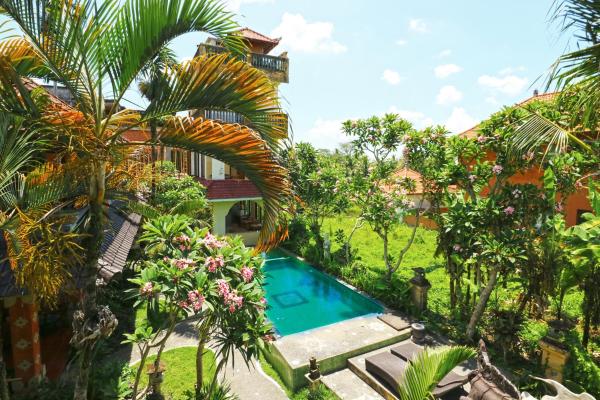 Nella foto è visibile l'oggetto Ubud Kerta City Hotel situato nella città di Ubud.