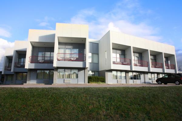 Kuvassa näkyy kohde Motel Chute des Pères, joka sijaitsee kaupungissa Saint-Stanislas.