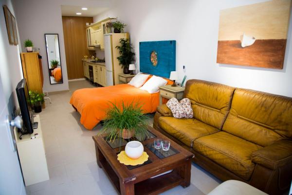 Apartamentos Riscos - Málaga-Costa del Sol Airport (AGP)