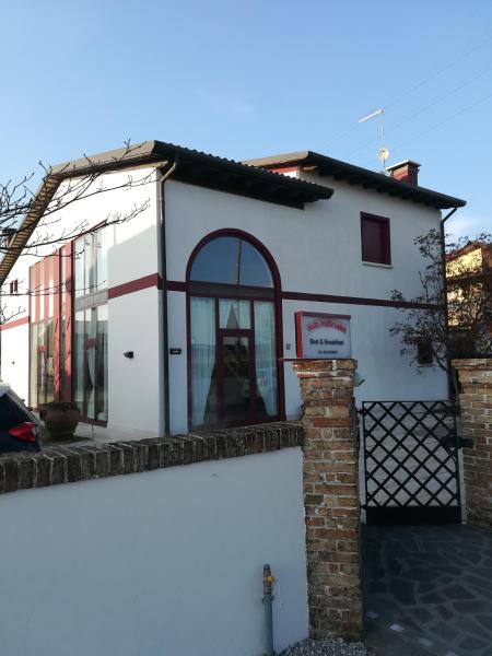 Nella foto è visibile l'oggetto Casa Degli Amici situato nella città di Paese.