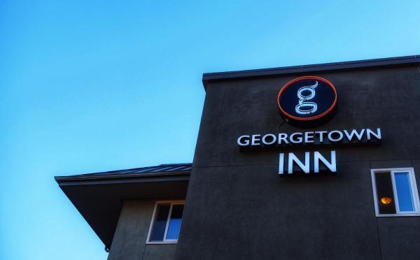 The photo shows the Georgetown Inn Seattle located in the city of Seattle.