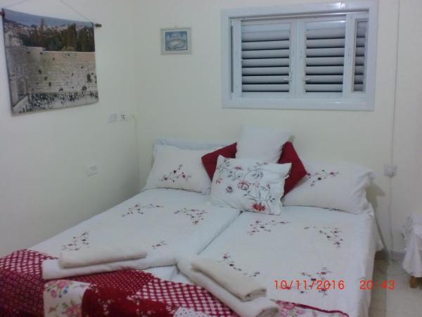 Lovely Little Apartment near Beach, Netanja