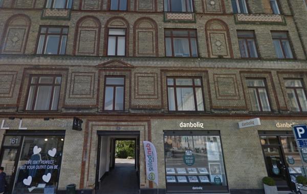 Classic Brown Stone Apartment, Copenhague