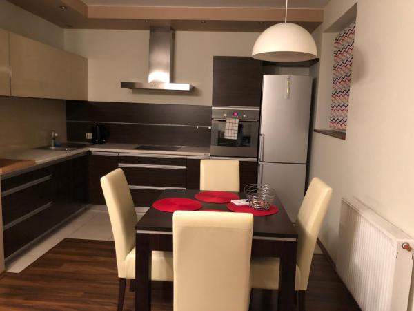 Na zdjęciu widoczny jest obiekt Apartamenty Tychy Bielska 145 położony w mieście Tychy.