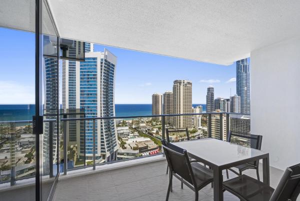 Fotografie 9: Circle on Cavill - HR Surfers Paradise
