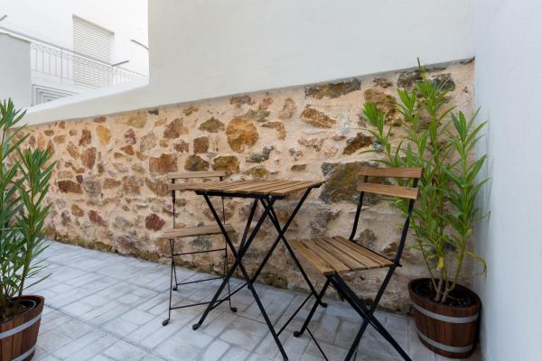 A la foto es mostra l'objecte Dinostratus House - Boutique Studios situat a la ciutat de Atenes.
