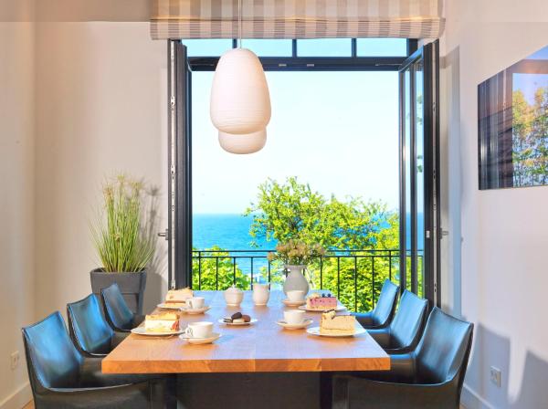 Waterview Cloud***** - Sellin