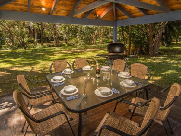 Boomerang Hideaway - At Tranquil Acreage - Boomerang Beach