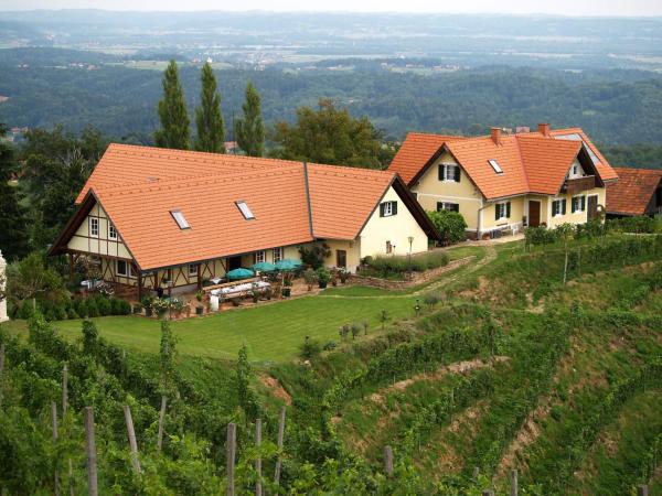 A la foto es mostra l'objecte Weingut Albert, Familie Cramer situat a la ciutat de Mitteregg.