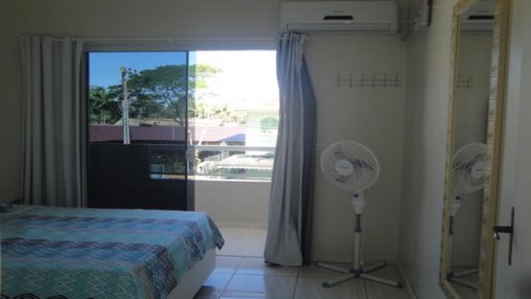 På billedet ses objektet Lindo Apto de um quarto próximo da praia beliggende i byen Florianópolis.