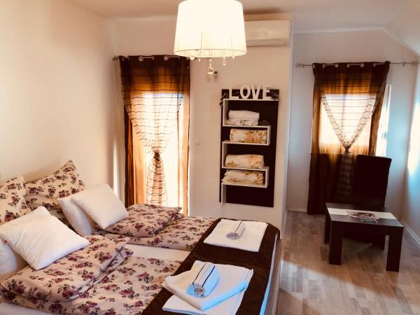 Na fotografii je vidět objekt Apartment Panorama Mostar nacházející se ve městě Mostar.