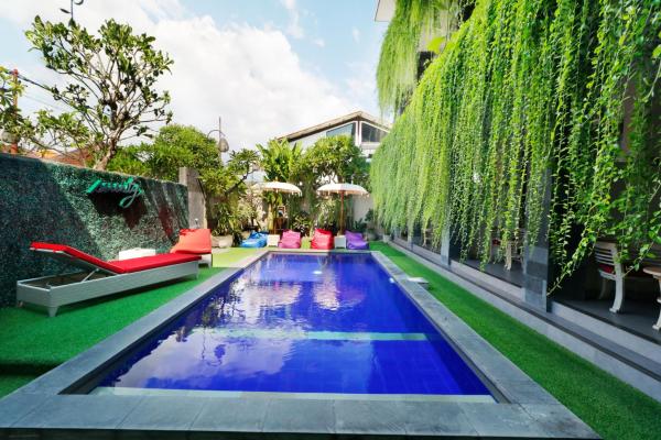 A la foto es mostra l'objecte Vansari Hotel situat a la ciutat de Seminyak.