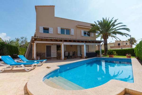 A la foto es mostra l'objecte C103 Alzina by Mallorca Villa Selection situat a la ciutat de Cala Millor.