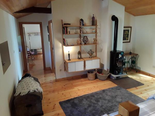 A la foto es mostra l'objecte A casa de Froxan situat a la ciutat de Corcoesto.
