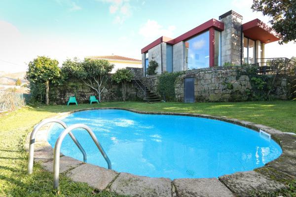 Na foto é possível ver o objeto Bean House localizado na cidade de Bagoada.