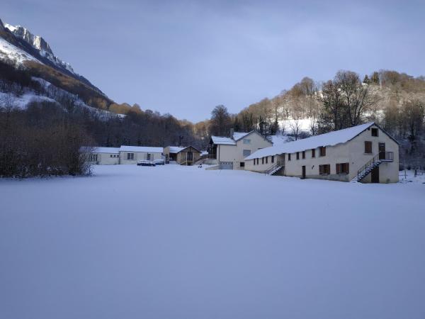 På billedet ses objektet Centre de vacances La Salamandre beliggende i byen Ferrières.