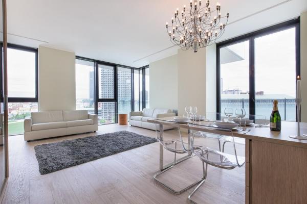 A la foto es mostra l'objecte Stylish elegant Apartment in Torre Solaria with exclusive Milan's view situat a la ciutat de Milà.