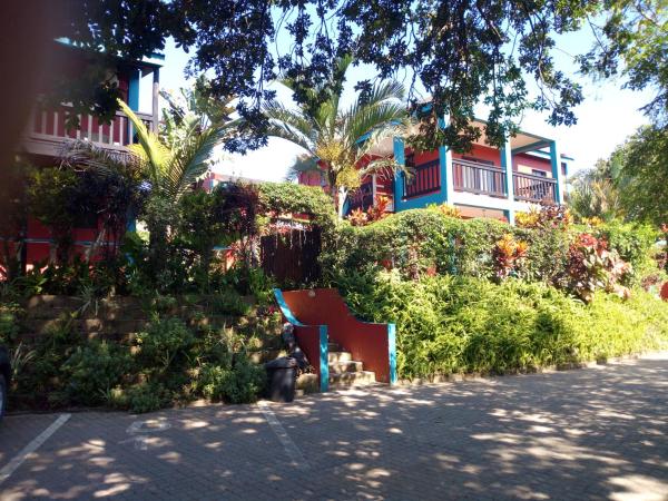 Na foto é possível ver o objeto Tri M Waves Lodge localizado na cidade de David.