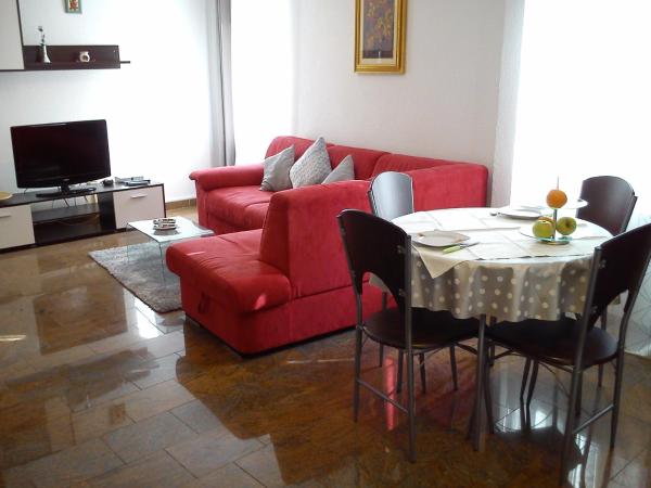 Στη φωτογραφία φαίνεται το αντικείμενο Apartment Oaza που βρίσκεται στην πόλη Ρόβινι.