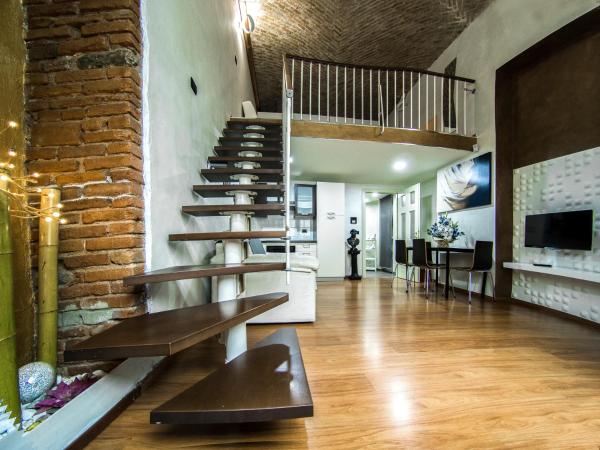 IDEAL LOFT IN CENTRO TORINO, Turyn