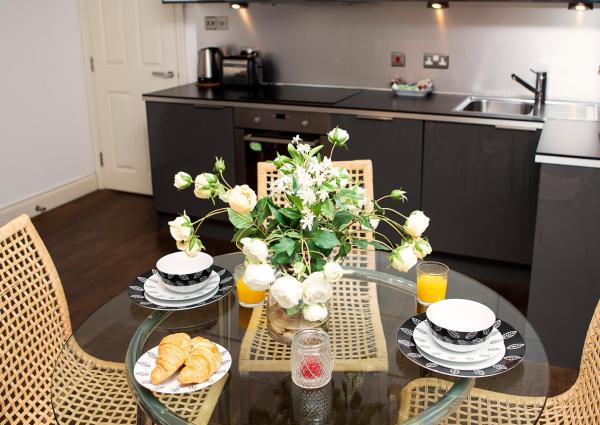 Fotografia 8: Apt 2, Trafalgar Square 2nd Floor by Indigo Flats
