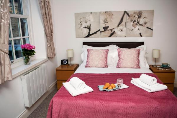 Fotografia 4: Apt 2, Trafalgar Square 2nd Floor by Indigo Flats