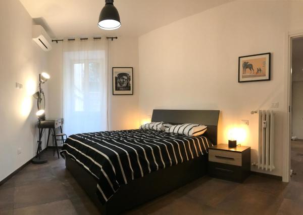 Appartamento In Via Licia - Rome