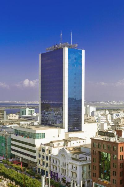Kuvassa näkyy kohde El Mouradi Hotel Africa Tunis, joka sijaitsee kaupungissa Bab Alleoua.