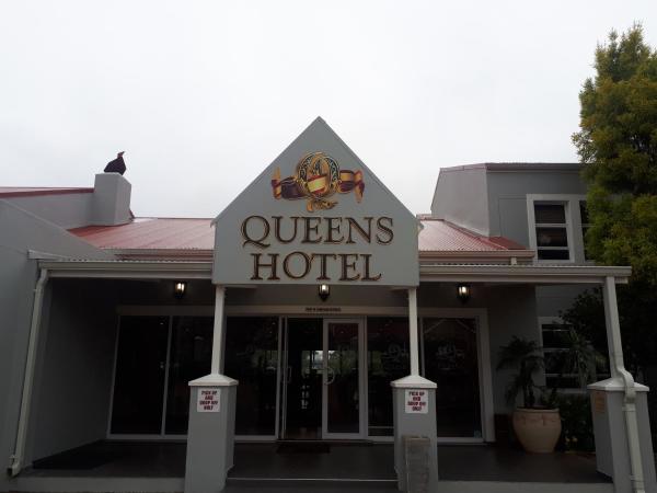 Op de foto is het object Queens Casino and Hotel te zien, gelegen in de stad Queenstown.