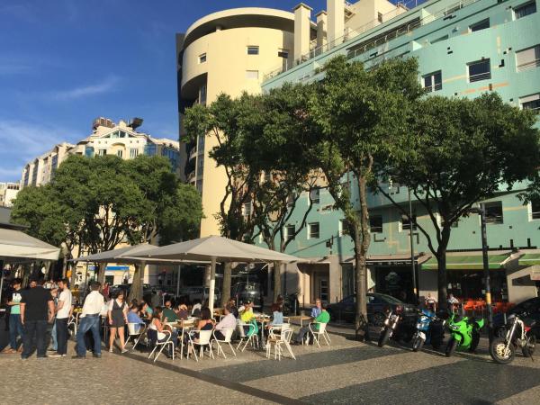 A la foto es mostra l'objecte 8-bit-building situat a la ciutat de Lisboa.